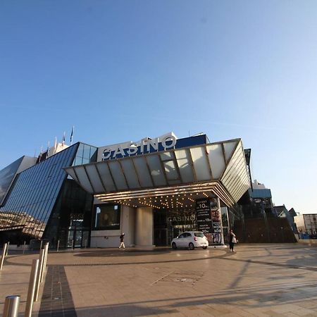 Cannes Conseil Immo - Appartement moderne à 250 m du Palais des festivals et des Plages Esterno foto