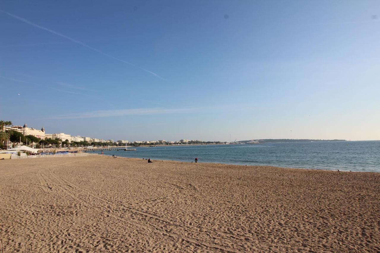 Cannes Conseil Immo - Appartement moderne à 250 m du Palais des festivals et des Plages Esterno foto